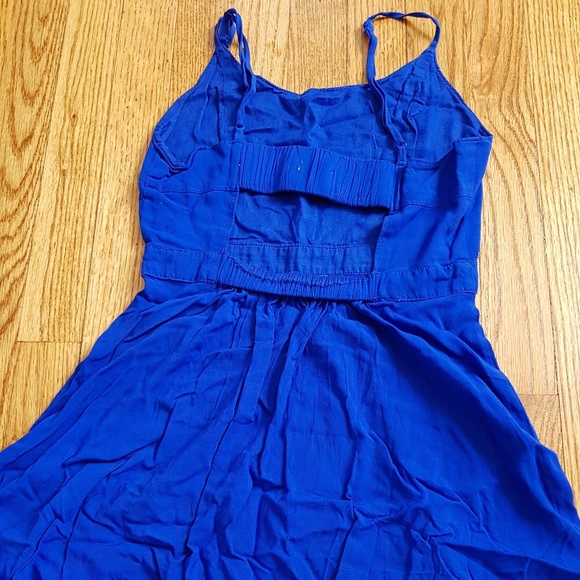 Top - Picture 2 of 3